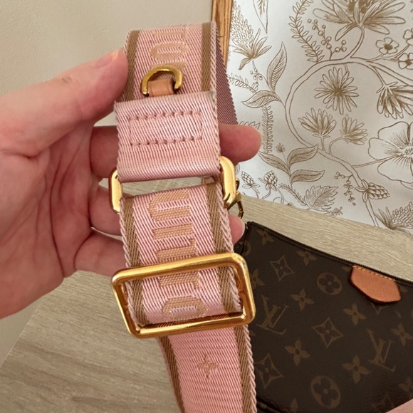 Louis Vuitton Multi Pochette Accessories Monogram Canvas Crossbody Bag - Picture 6 of 16